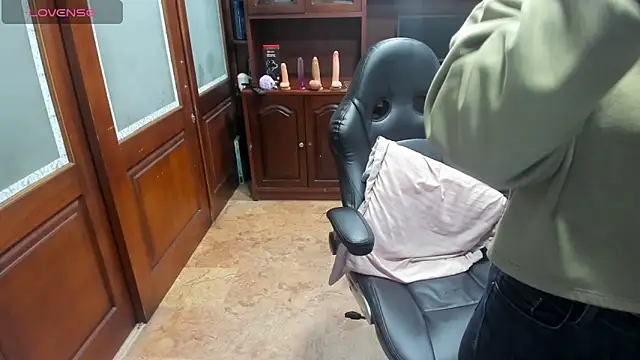 Snapshot of SexyRachel_ chatting on October 22, 12:05 pm SexyRachel  online show from October 22, 12:05 pm