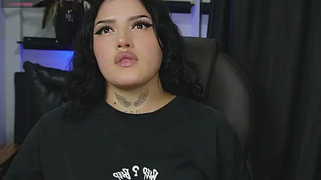 sari belle online show from April 18, 3:54 am