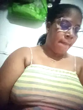 Big ass submissive online show from February 10, 1:43 am