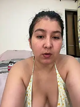 evelyn 1702 online show from January 15, 3:00 am