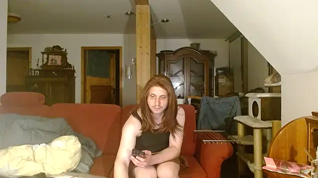 Snapshot of ToyRider69_official chatting on April 12, 7:52 pm ToyRider69 official online show from April 12, 7:52 pm