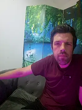welcome-to-the-jungle online show from August 3, 7:17 pm