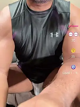 Snapshot of jack_jay0103 chatting on July 2, 12:33 pm jack jay0103 online show from July 2, 12:33 pm