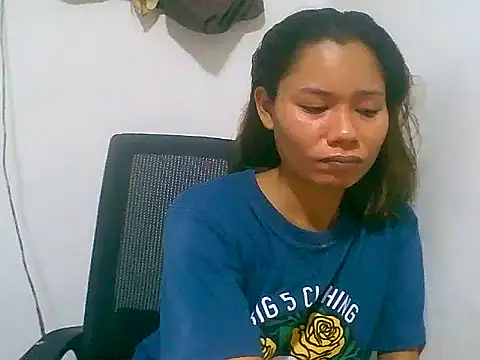 Snapshot of Sweeetgurll chatting on June 13, 12:03 pm Sweeetgurll online show from June 13, 12:03 pm