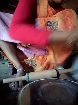 Snapshot of Monika_thakurr chatting on February 26, 3:27 am Monika thakurr online show from February 26, 3:27 am