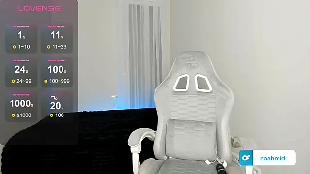 SelinaStorm online show from March 7, 1:02 am