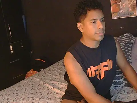 latinboybigdick online show from December 21, 3:35 am