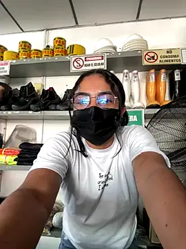 Kyra  Rose online show from November 20, 7:13 pm