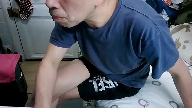 Snapshot of masculado69 chatting on March 22, 7:28 pm masculado69 online show from March 22, 7:28 pm