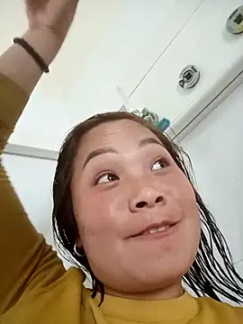 Snapshot of Milan6789 chatting on February 13, 7:04 am Milan6789 online show from February 13, 7:04 am