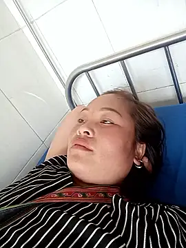 Snapshot of Milan6789 chatting on March 2, 5:08 am Milan6789 online show from March 2, 5:08 am