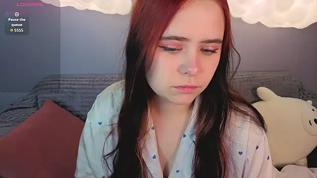 Alis Platt online show from May 26, 1:01 am