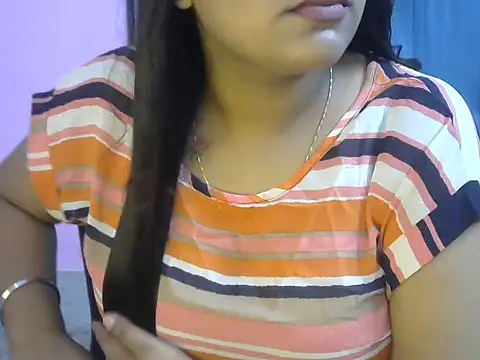 Queenxxx98 online show from October 11, 7:01 pm