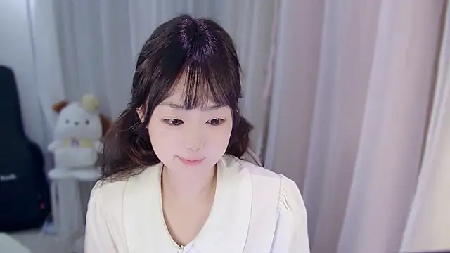 Snapshot of YUANYUAN-A chatting on November 9, 9:51 am YUANYUAN-A online show from November 9, 9:51 am