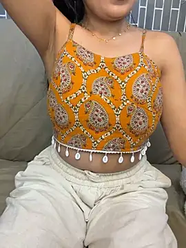 Snapshot of Riya-6969 chatting on May 20, 3:07 pm Riya-6969 online show from May 20, 3:07 pm
