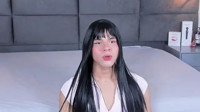 Slenna Moon online show from November 6, 3:07 am