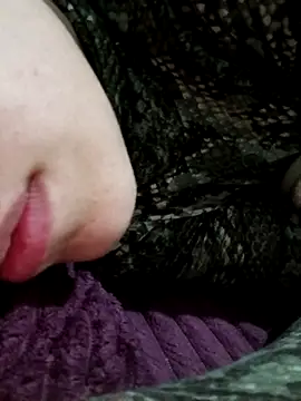 Ahalm online show from November 6, 9:15 pm