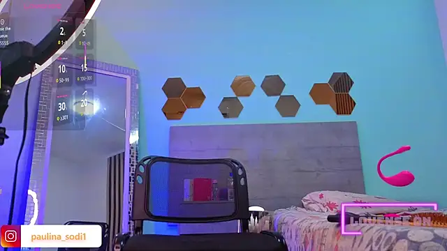 Paulina Sodi online show from April 12, 4:23 pm