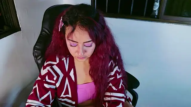 DaniniAnderson online show from April 10, 4:50 am