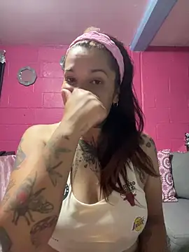 Snapshot of emperatrixsex chatting on May 5, 3:03 am emperatrixsex online show from May 5, 3:03 am
