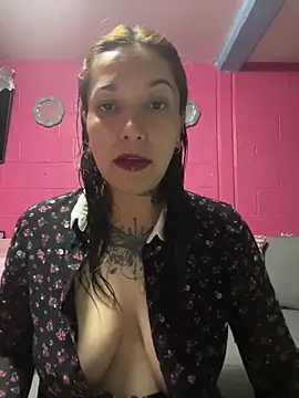 Snapshot of emperatrixsex chatting on May 18, 3:02 am emperatrixsex online show from May 18, 3:02 am