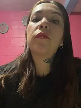 Snapshot of emperatrixsex chatting on June 6, 3:00 am emperatrixsex online show from June 6, 3:00 am
