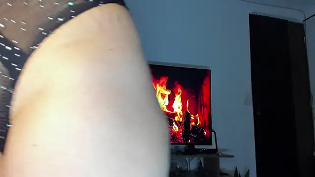 tianastone  online show from December 4, 2:10 am