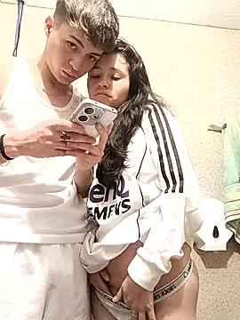 Ari and Storm online show from November 30, 2:43 pm