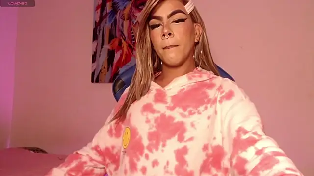 Antonella copper online show from November 24, 10:15 am