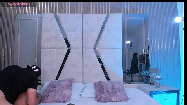 LiamDeep online show from January 6, 9:07 pm