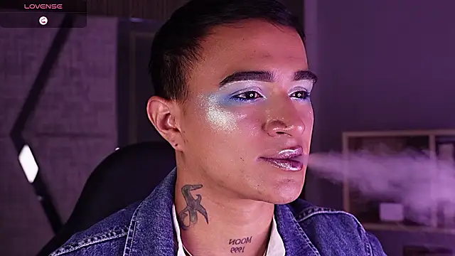 LiamDeep online show from February 5, 8:24 pm