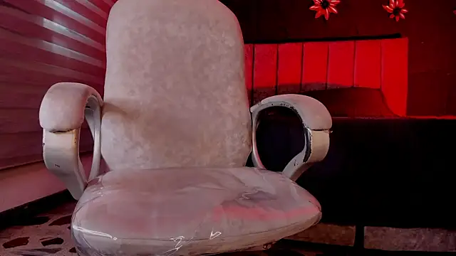 LiamDeep online show from April 17, 8:23 pm