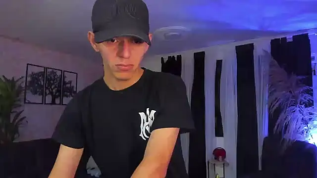 Marcus and Tony online show from October 13, 2:22 am