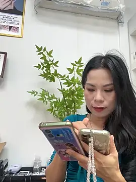 Baby-mmm online show from November 8, 4:23 am