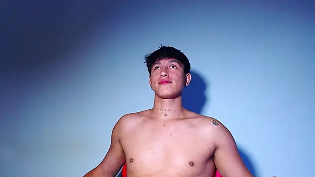 rowanbigboy23 online show from April 11, 2:16 am