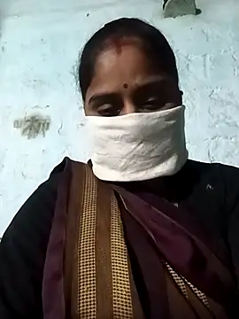 Sheema tyagi online show from November 10, 11:04 pm