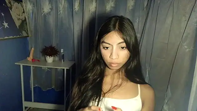 Snapshot of Kayra_Slut122 chatting on September 28, 7:25 am Kayra Slut122 online show from September 28, 7:25 am