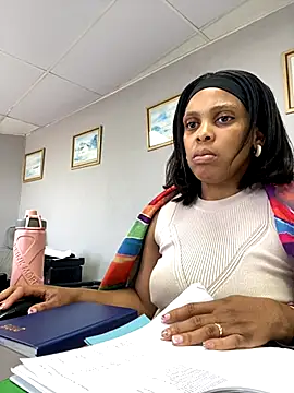 031bubbles online show from November 11, 8:03 am