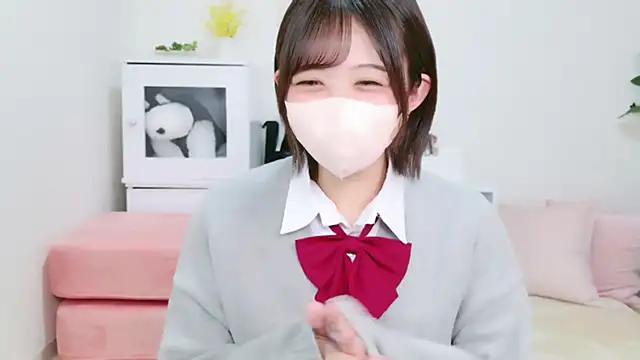 Hinata Sun online show from September 18, 4:42 pm