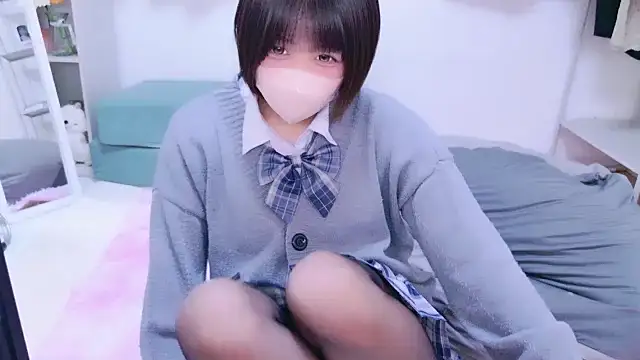 Hinata Sun online show from February 6, 11:13 am