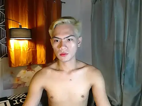 alex cummer online show from April 10, 2:22 pm