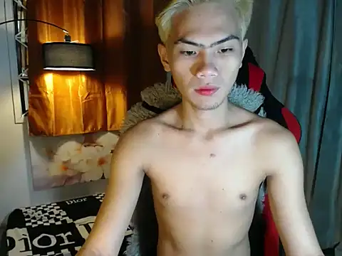 alex cummer online show from April 14, 9:54 pm