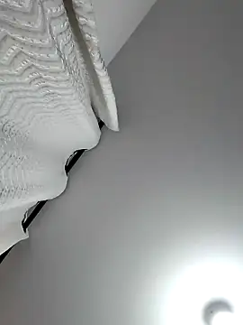 mia mancinii online show from April 22, 3:31 am