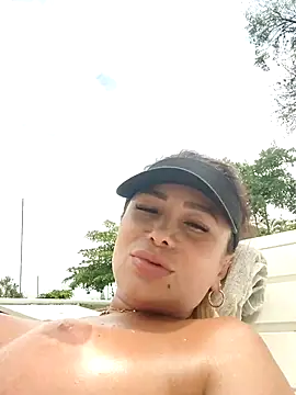 Snapshot of mia_mancinii chatting on July 3, 6:36 pm mia mancinii online show from July 3, 6:36 pm