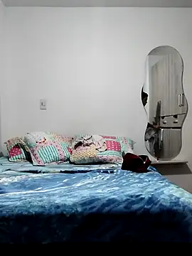 Snapshot of mia_mancinii chatting on July 19, 7:56 am mia mancinii online show from July 19, 7:56 am