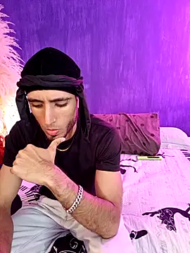 Snapshot of Jacob_di chatting on October 2, 5:25 am Jacob di online show from October 2, 5:25 am