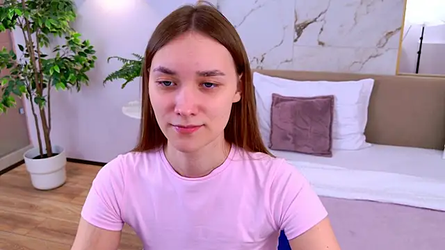 AmadaReine online show from November 15, 4:14 pm