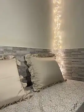 xbigpeach online show from March 17, 2:16 am