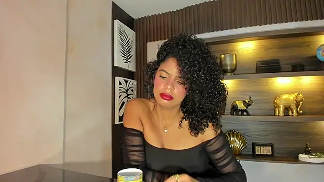 Snapshot of SheyLopez chatting on July 11, 3:20 am SheyLopez online show from July 11, 3:20 am