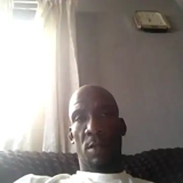 longdickson12345 online show from April 10, 1:38 pm